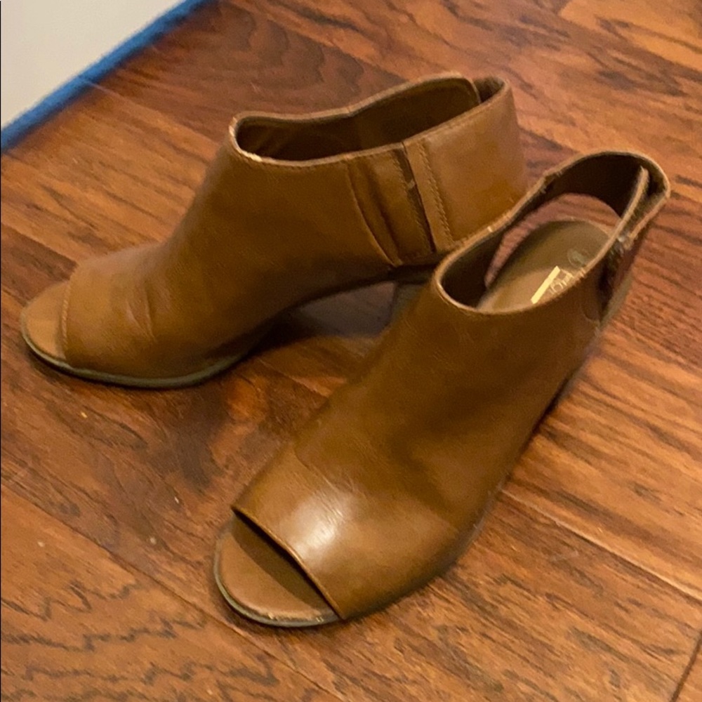 Open toe mules